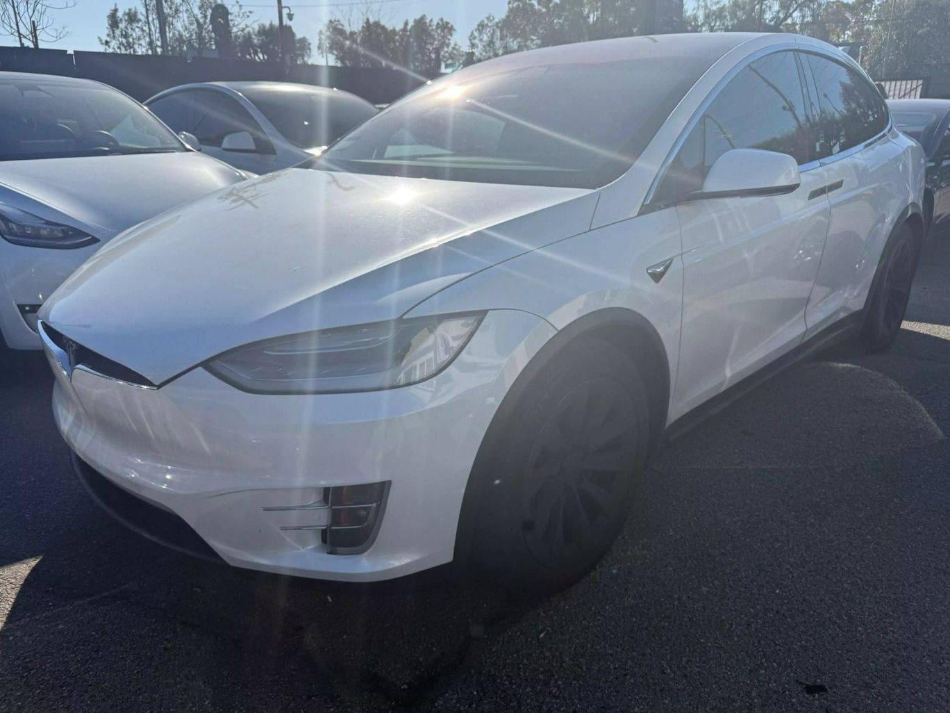 TESLA MODEL X 2020 5YJXCDE20LF230991 image